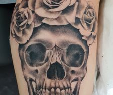 roses skull realistic realism black grey arm tattoo manchester